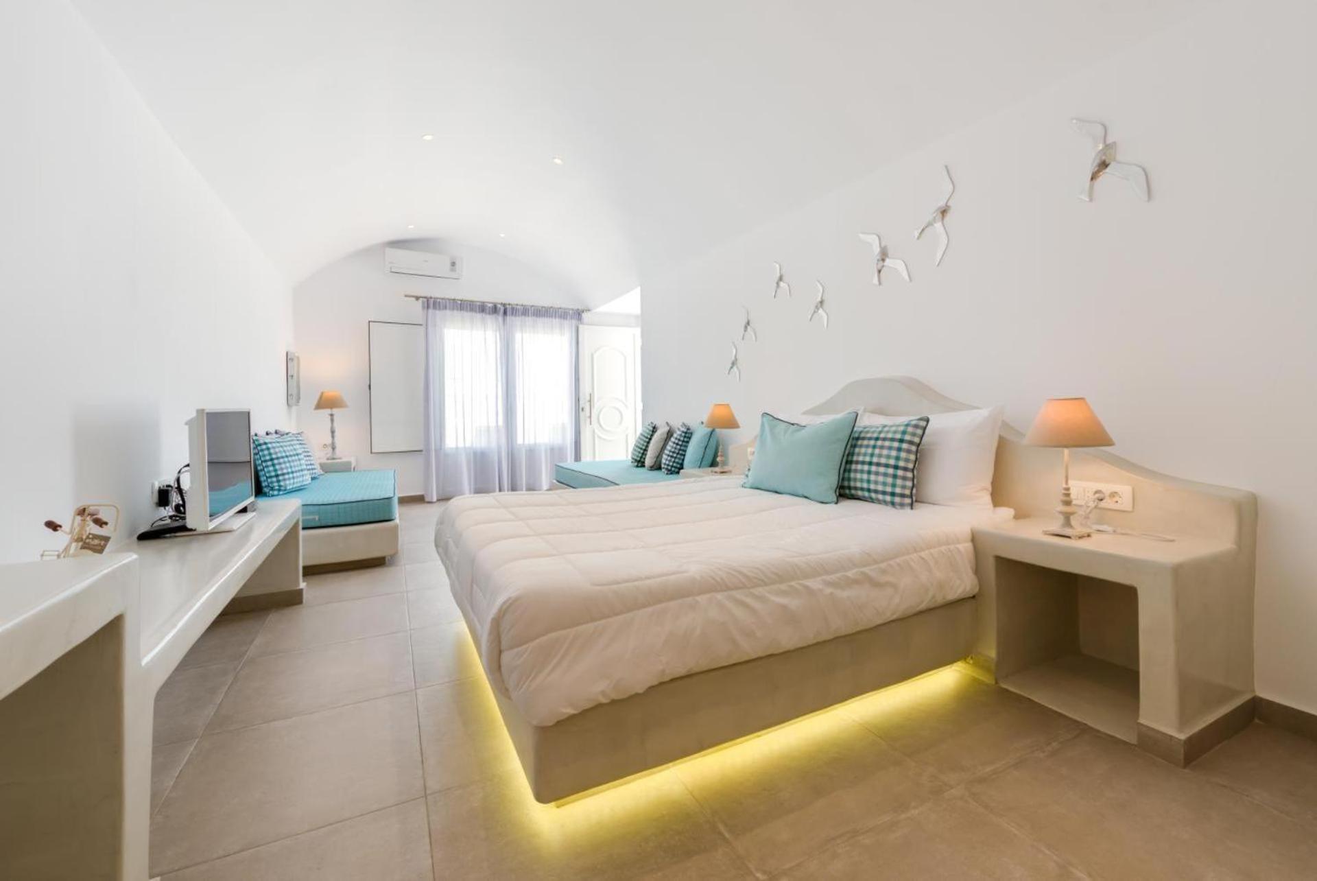 B Suites Fira  Luaran gambar