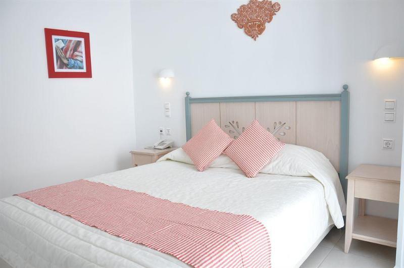 B Suites Fira  Luaran gambar